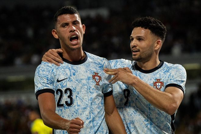 德国队客场大胜葡萄牙,横扫对手 德国队客场大胜葡萄牙,横扫对手