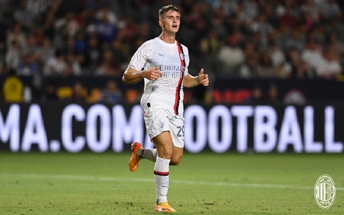 科隆队宣布续约主力前锋合同,稳定人心 科隆队宣布续约主力前锋合同,稳定人心