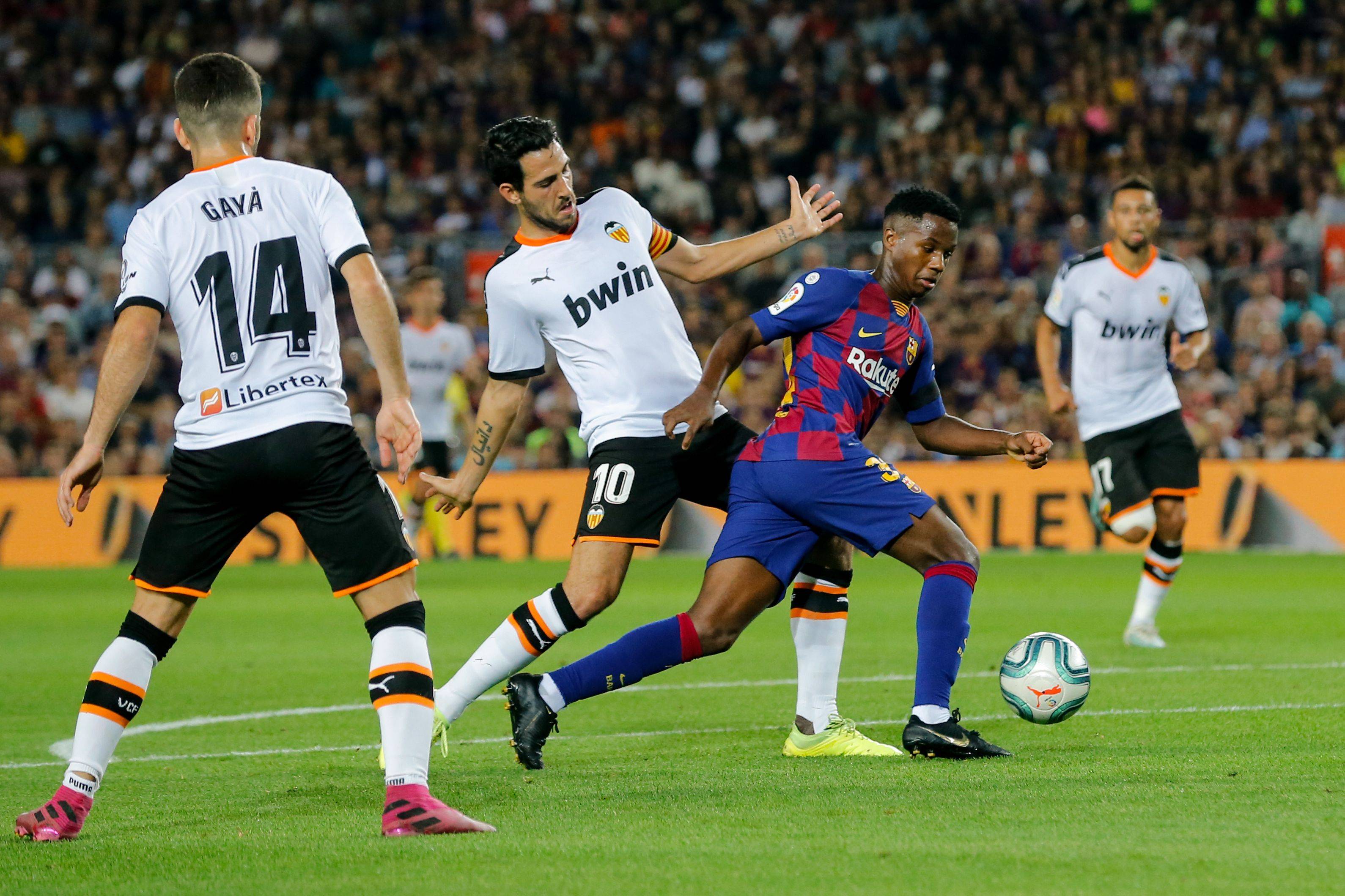 包含精彩足球比赛即将拉开帷幕,备受关注的球队备战势如破竹的词条 包含精彩足球比赛即将拉开帷幕,备受关注的球队备战势如破竹的词条