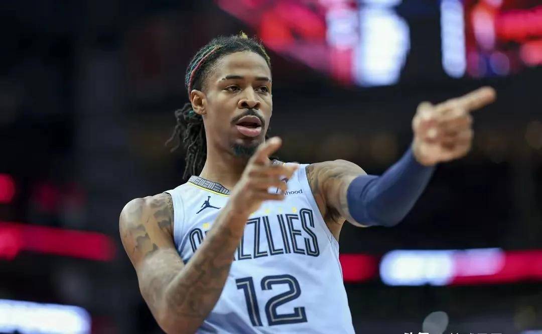 关于灰熊队喜迎主场胜利,士气高涨的信息 关于灰熊队喜迎主场胜利,士气高涨的信息