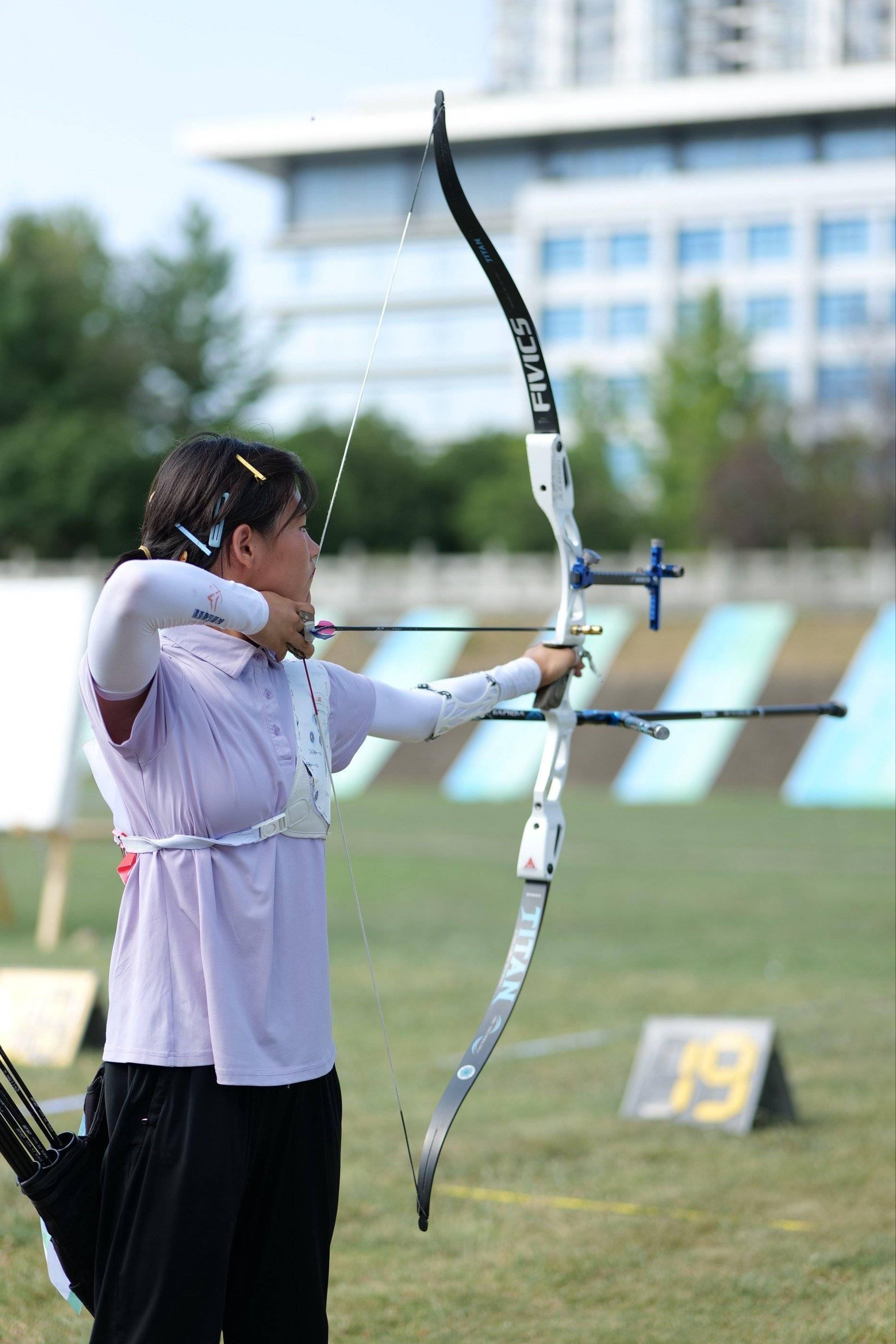中国选手在射箭比赛中表现出色 中国选手在射箭比赛中表现出色