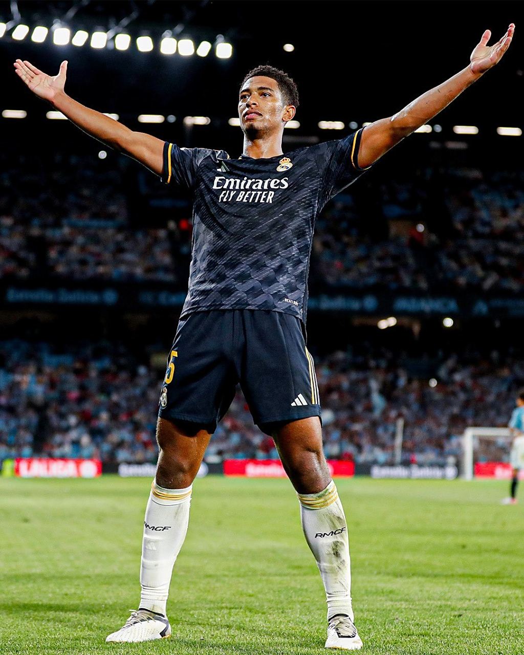 包含布里斯托城客场小胜,保持连胜的词条 包含布里斯托城客场小胜,保持连胜的词条