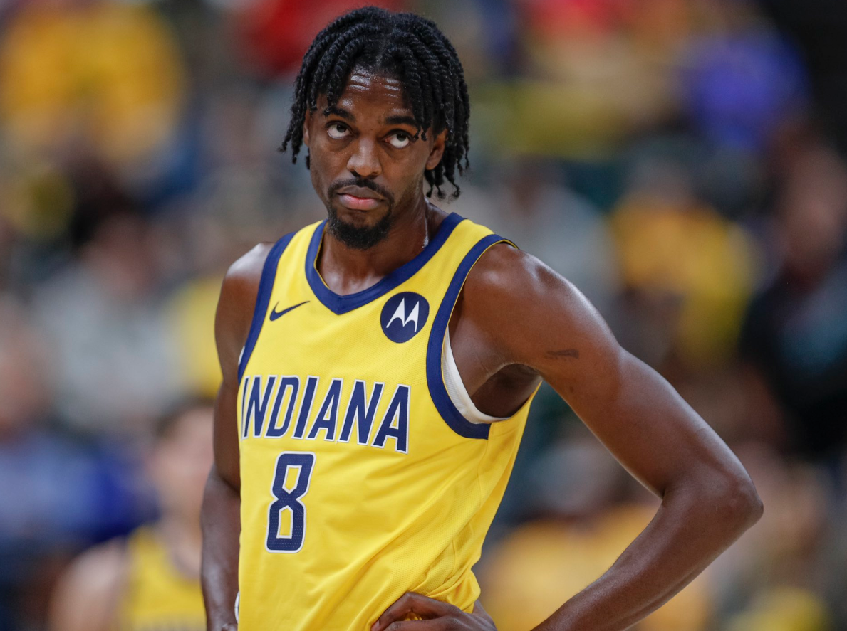 圣埃蒂安后卫线救火表现,解围关键时刻 圣埃蒂安后卫线救火表现,解围关键时刻