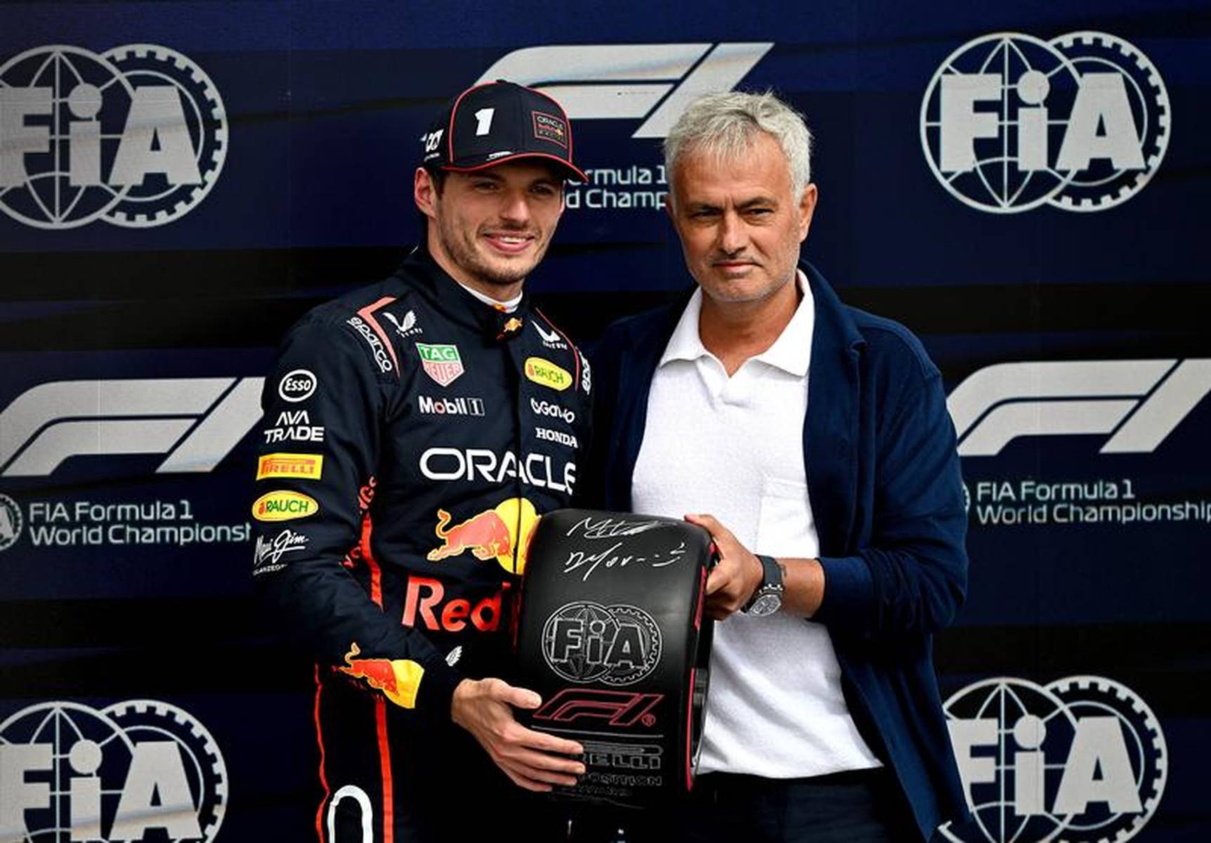 包含美国选手出人意料,逆袭夺得银牌站上领奖台的词条 包含美国选手出人意料,逆袭夺得银牌站上领奖台的词条