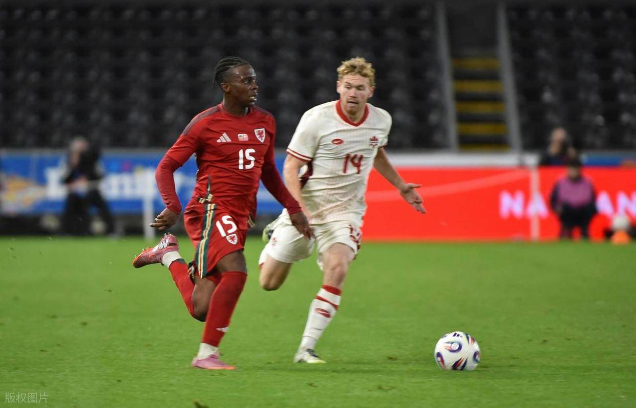 威尔士女足击败了爱尔兰队,取得了胜利 威尔士女足击败了爱尔兰队,取得了胜利